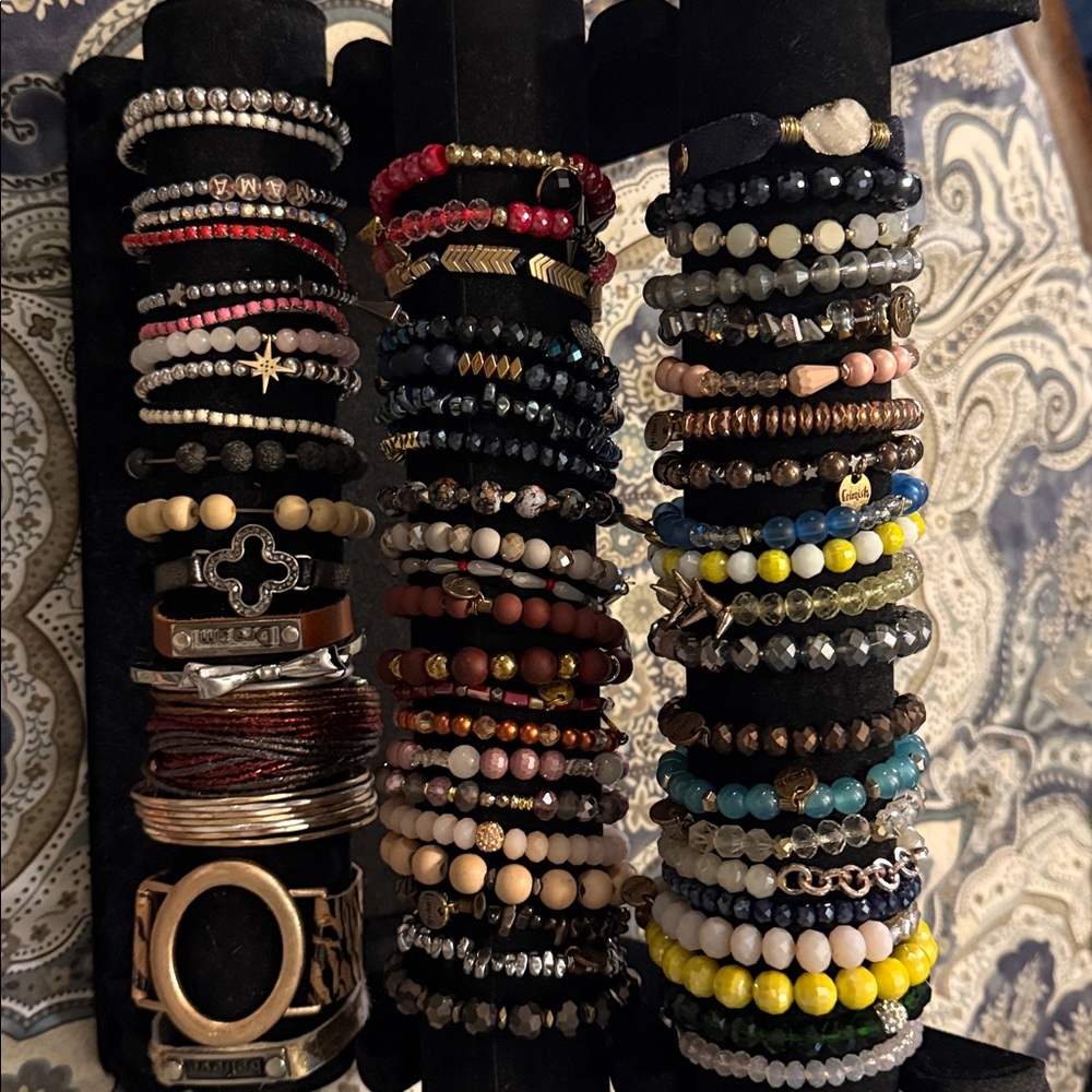 Ermish Bracelets LOT and misc boutique store bracelets (61 total on holder) - Picture 2 of 11